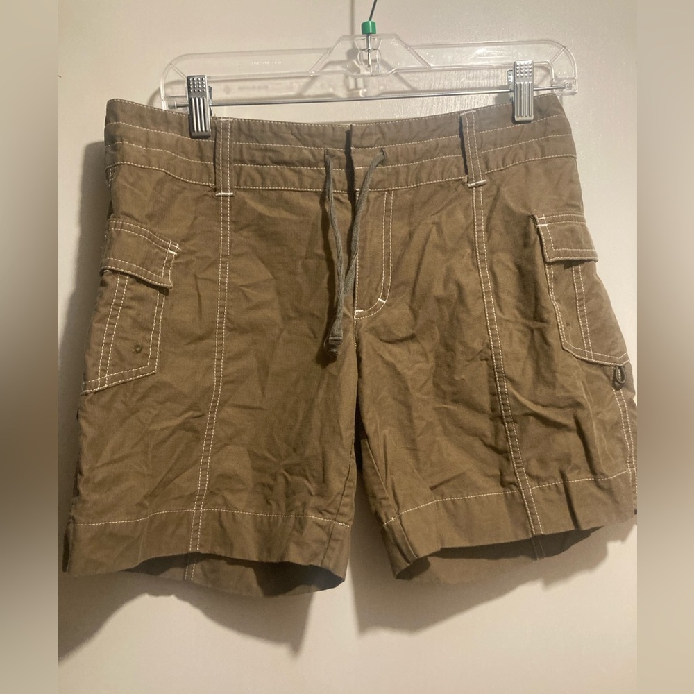Athleta Women's Tan Cargo Shorts